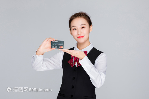 拿信用卡的客服职员